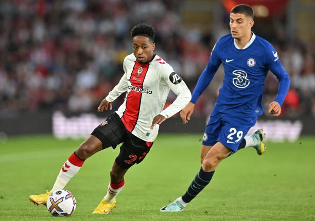 申花后卫陈 申花后卫陈